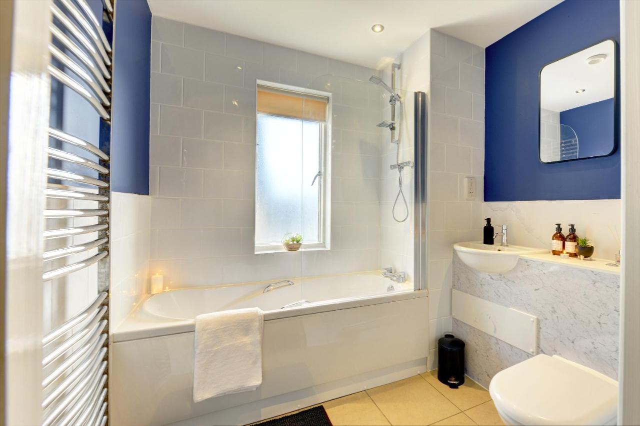 Spacious - Penthouse 2 Bed Apartment With Secure Allocated Parking Sheffield Luaran gambar